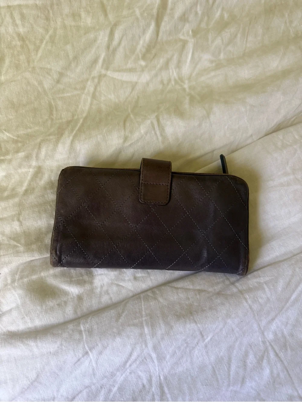 Chanel Quilted Leather Long Wallet - Greyish brown